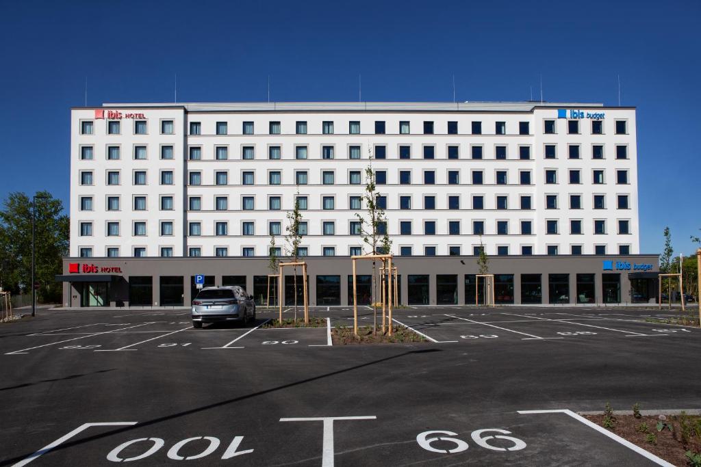 ibis budget Hotel Berlin Airport - Resim 25