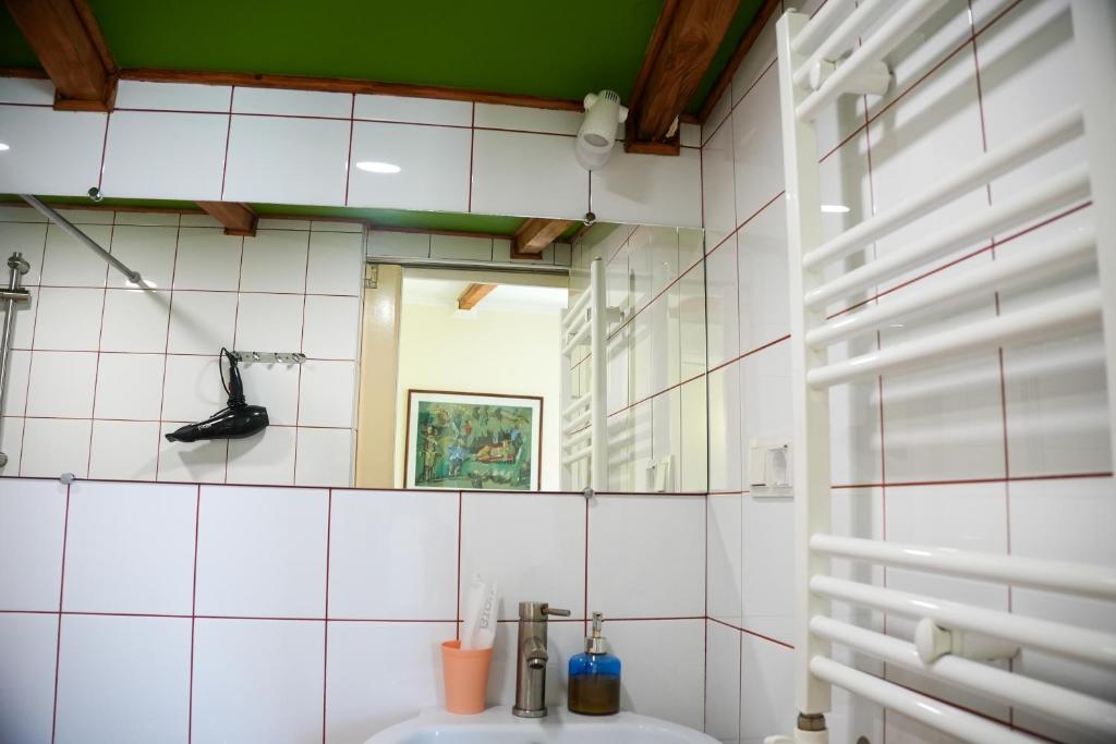 Koupelna v ubytování Communa Guesthouse
