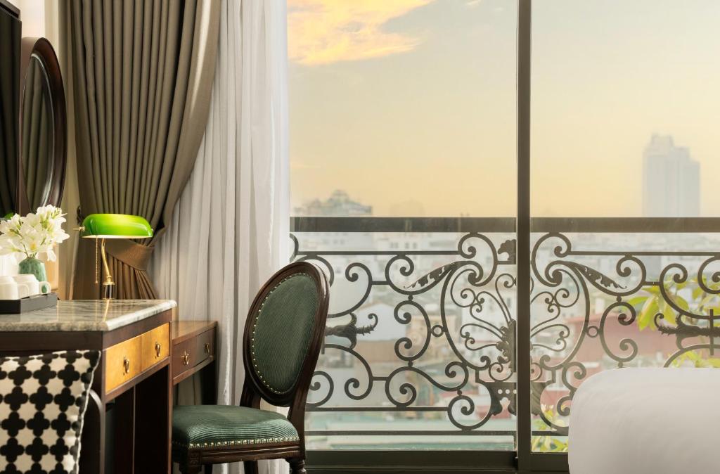 GM Premium Hotel - 9