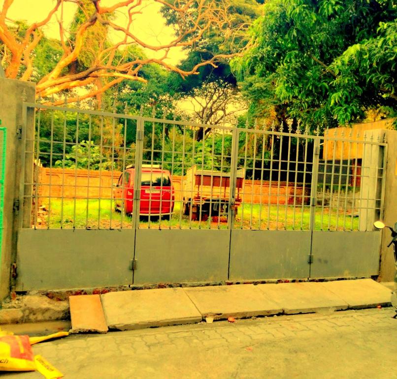 Fotografie z fotogalerie ubytování LE PRINCE VILLA # NON AC ROOMS with CAR PARKING # TRIPLE 9 TRIPLE 4 16 DOUBLE ZERO v destinaci Puduččéri