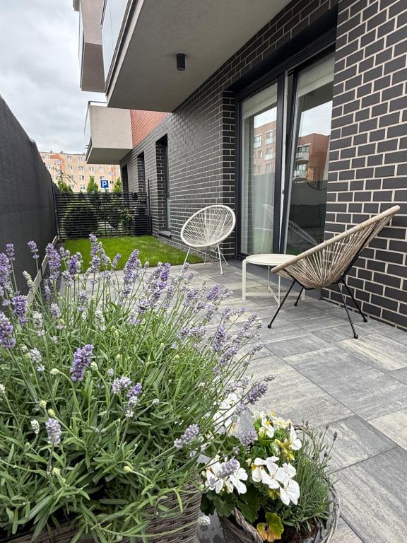 Vonkajšia záhrada v ubytovaní Garden Apartment Old Town