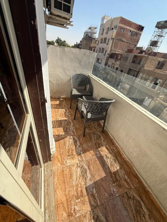 Balcone o terrazza di Middle East pyramid view