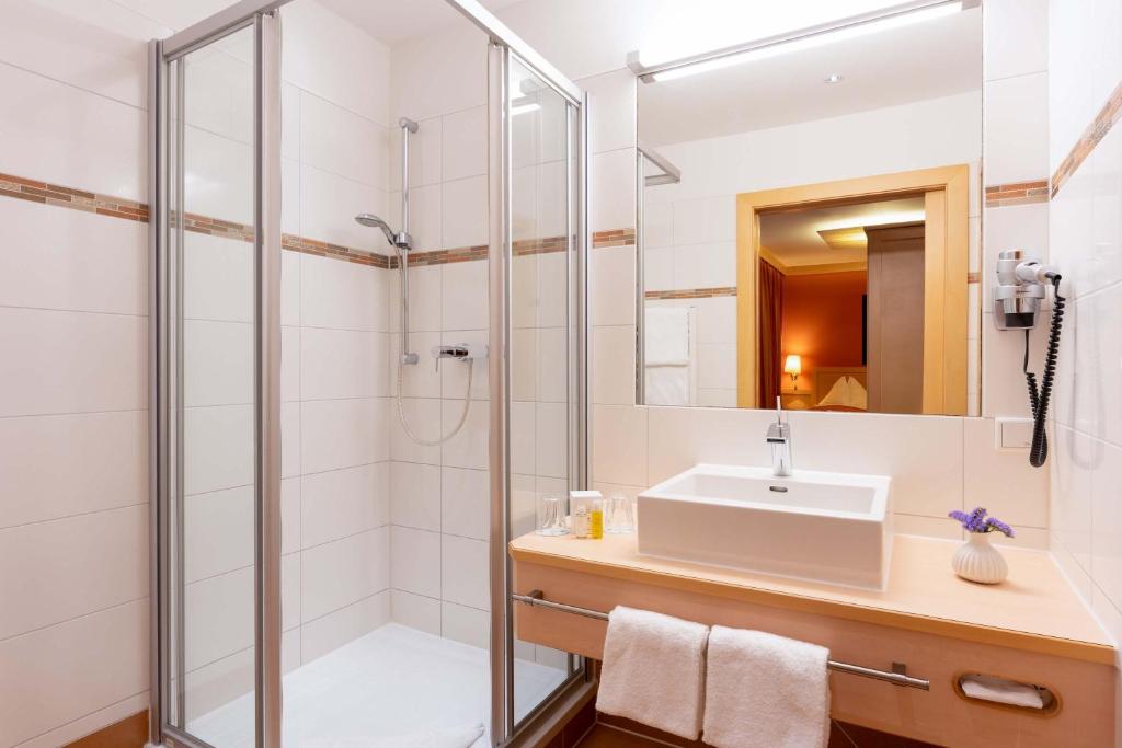 Romantik Hotel Die Gersberg Alm mit Panoramablick auf Salzburg - 8