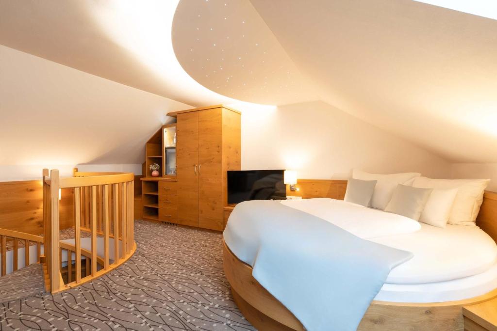 Romantik Hotel Die Gersberg Alm mit Panoramablick auf Salzburg - 10