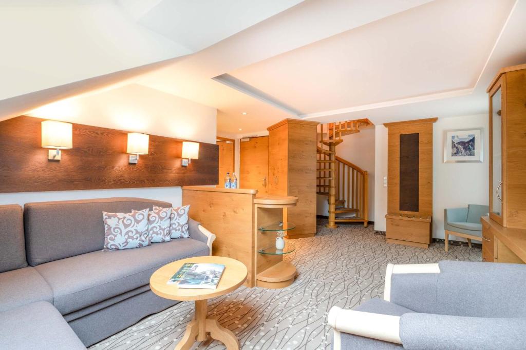 Romantik Hotel Die Gersberg Alm mit Panoramablick auf Salzburg - 12