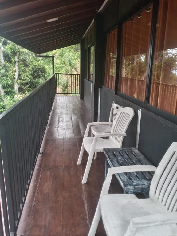 Balkón nebo terasa v ubytování Ella Deck Villa