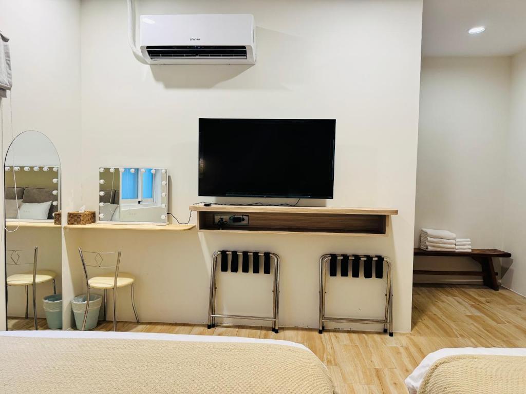 Televisyen dan/atau pusat hiburan di 麋宿Mi House墾丁包棟