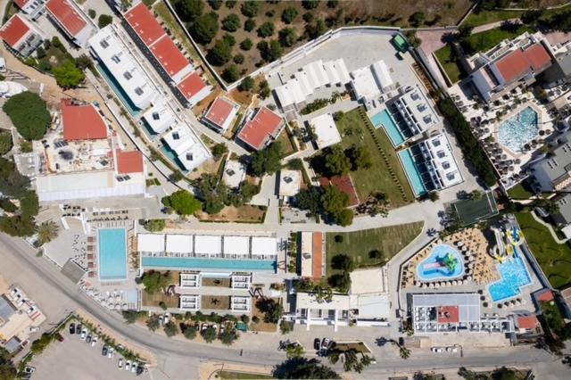 Bazén v ubytování Aiora Resort nebo v jeho okolí