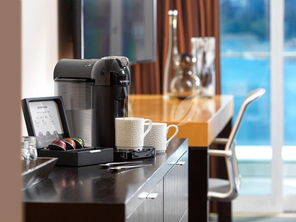 Inn at Laurel Point - Resim 15