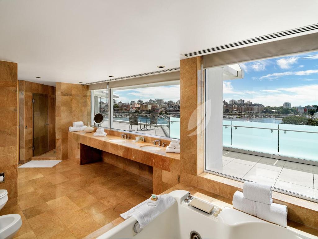 Inn at Laurel Point - Resim 34