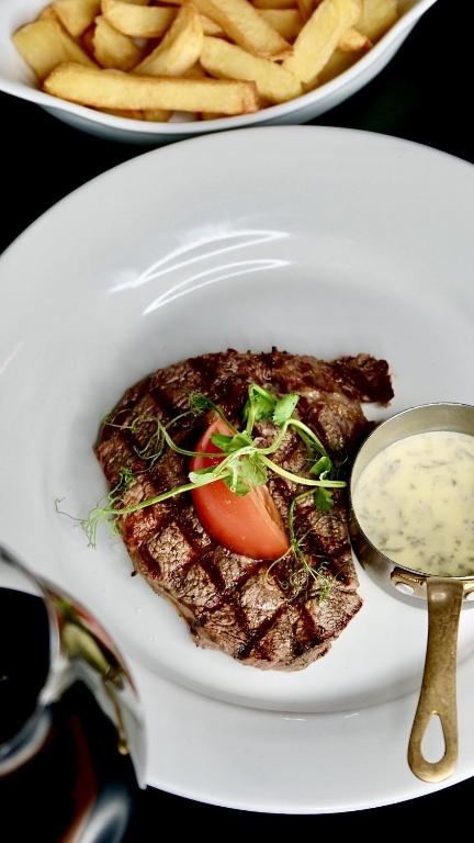 Coach & Horses Hotel