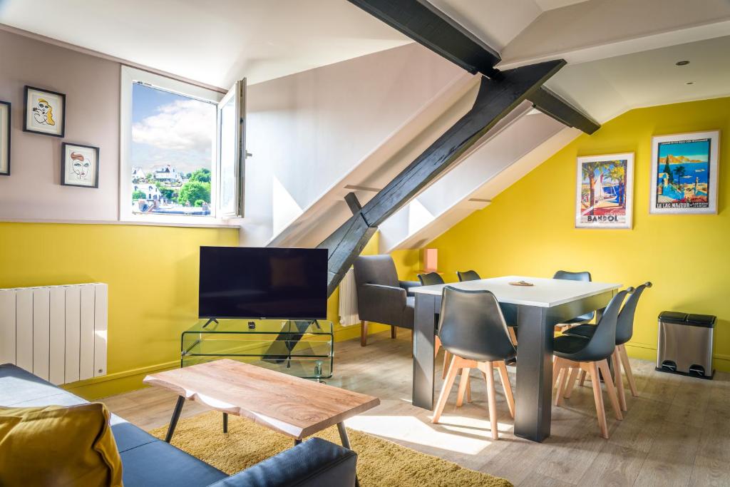 CENTRE VILLE, plusieurs appartements rénovés lumineux dans meme immeuble - Appartamento Con 3 Camere Da Letto E Vista