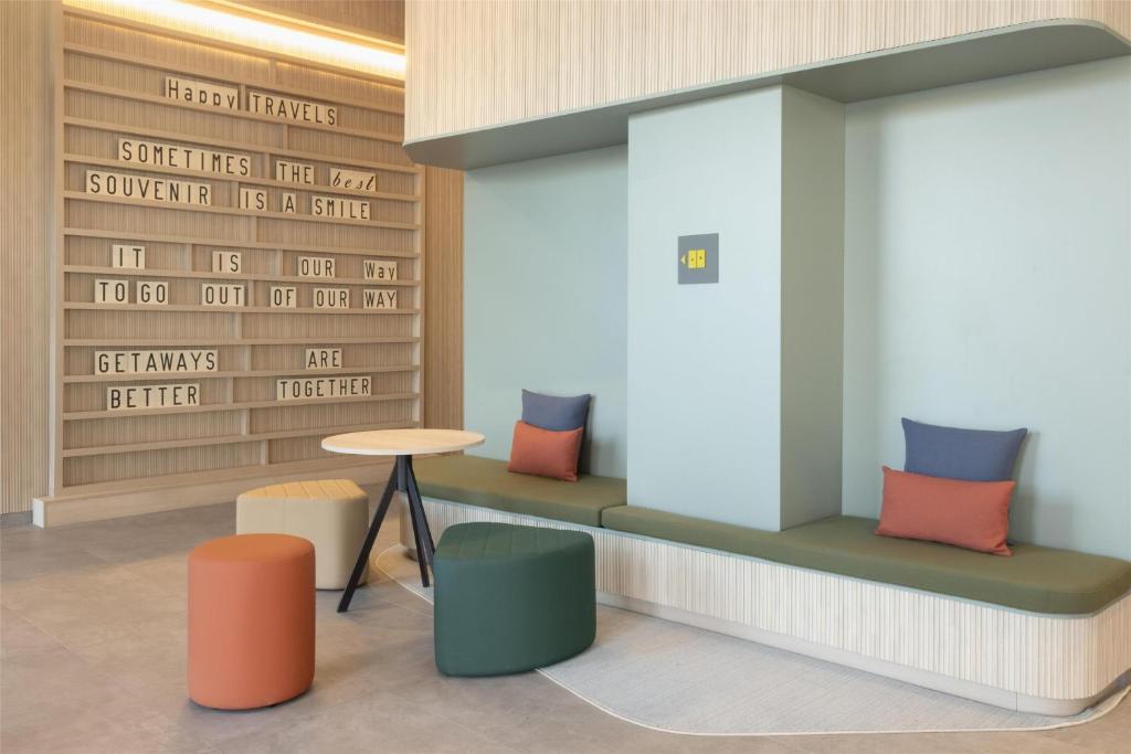 Hampton By Hilton Malaga Martiricos - Resim 6