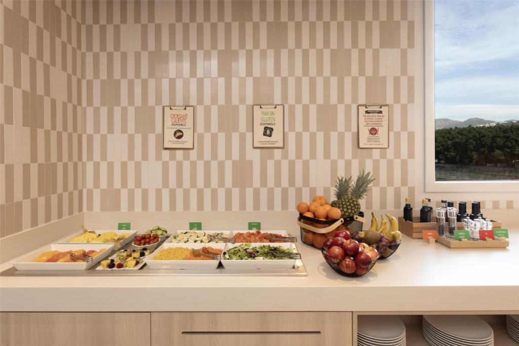 Hampton By Hilton Malaga Martiricos - Resim 9