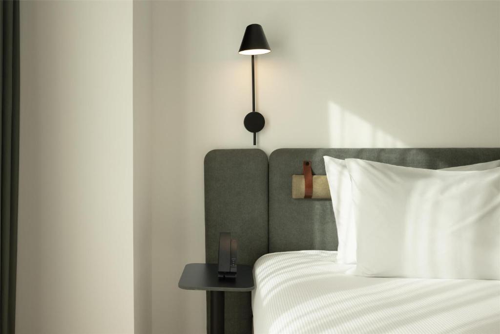 Hampton By Hilton Malaga Martiricos - Resim 26