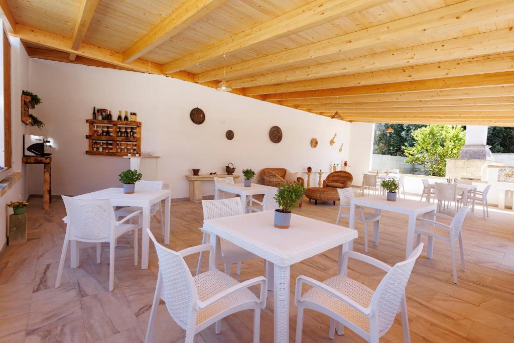 Posezení v ubytování Petra Leccese - Art & Luxury Design B&B with Pool