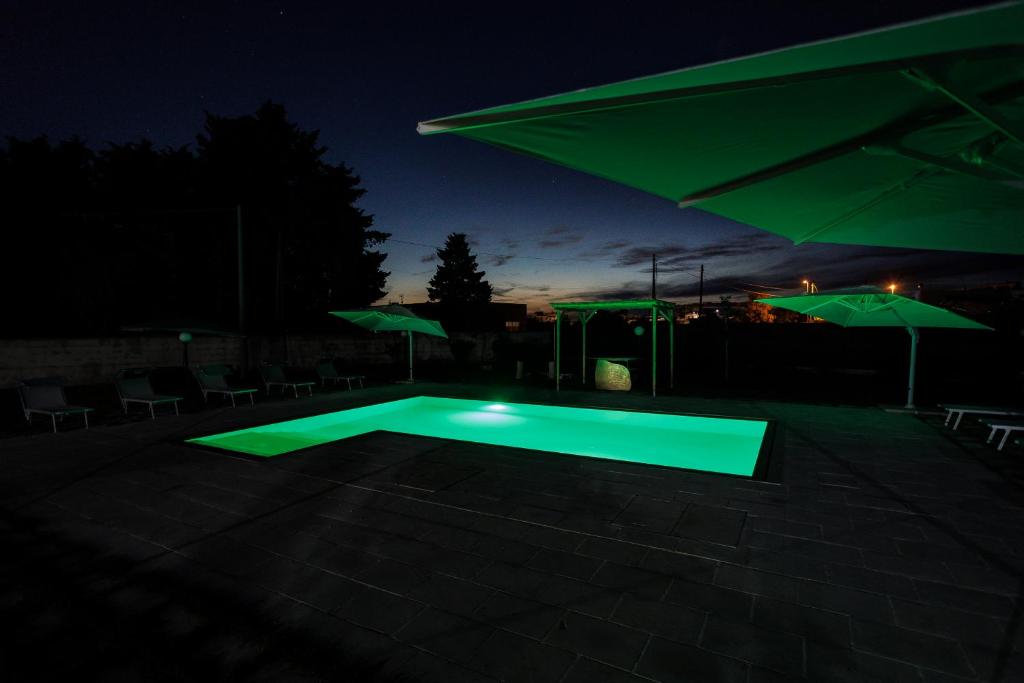 Bazén v ubytování Petra Leccese - Art & Luxury Design B&B with Pool nebo v jeho okolí