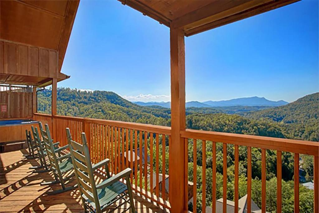 Fresh Look at I Will Always Love View By Venture Smoky Mountains Sevierville