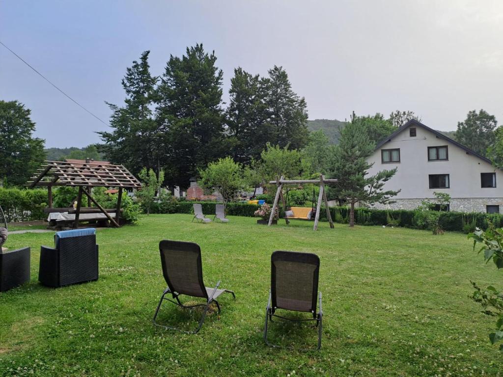 Zahrada ubytování TOMLJANOVIĆ