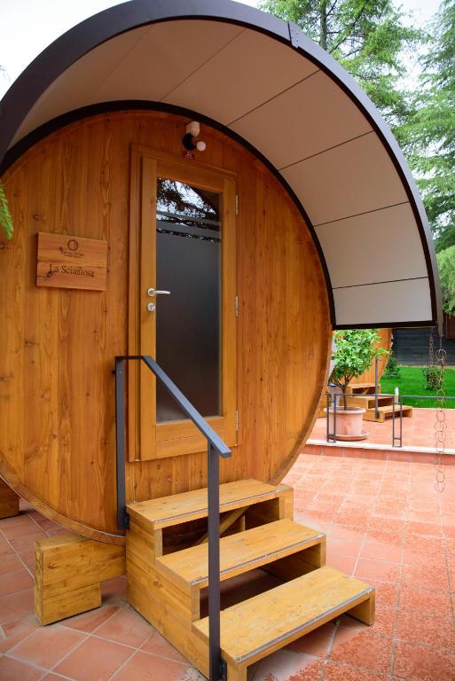 Foto dalla galleria di Rifugio DiVino - Dormire in una Botte - Esperienza unica di Glamping a Castelfranco