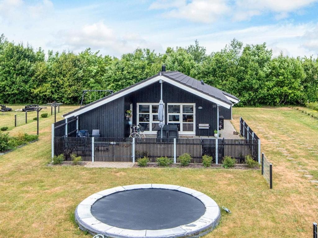 Zahrada ubytování Holiday home Tarm XLIX