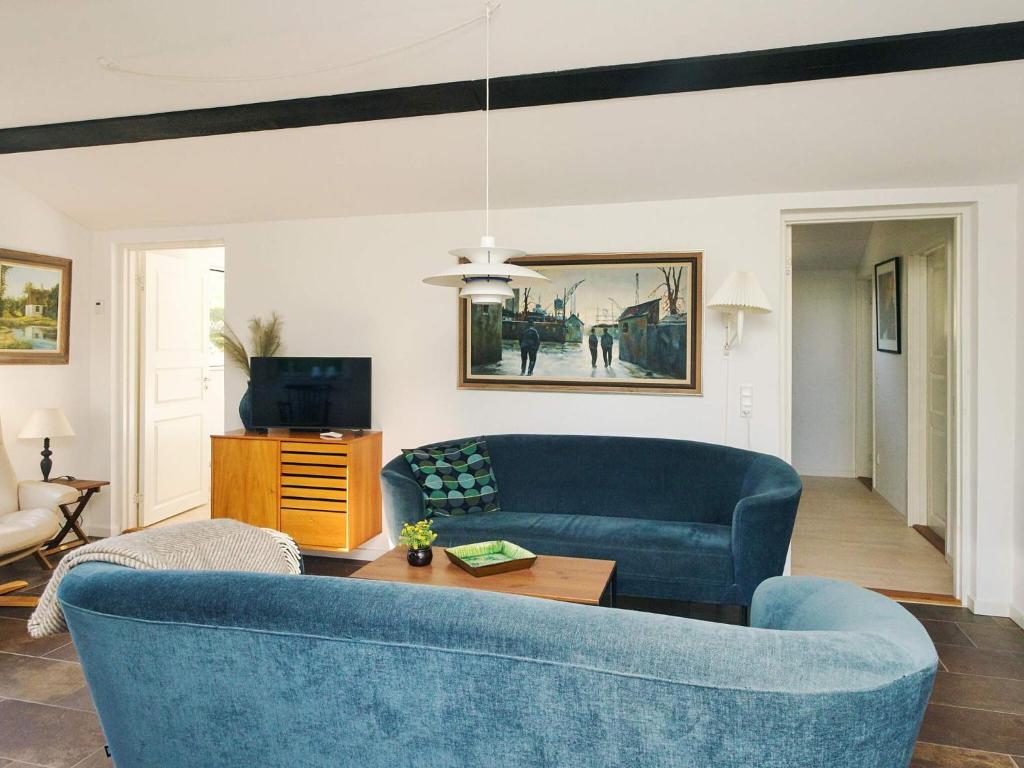 TV a/nebo společenská místnost v ubytování Holiday home Slagelse XIX