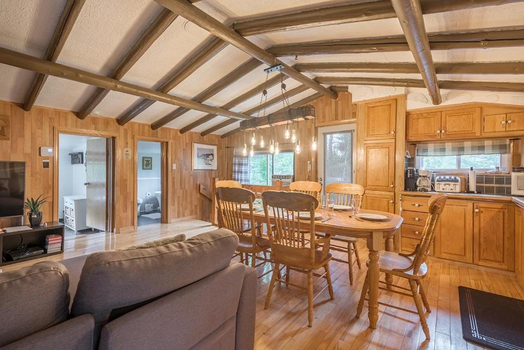 Kuchyň nebo kuchyňský kout v ubytování Chalet Wapiti