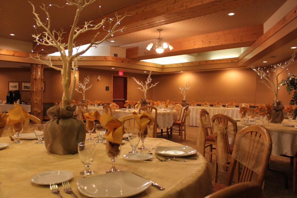 Restaurace v ubytování Fernie Stanford Resort
