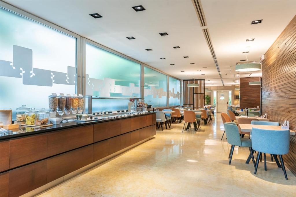 Hilton Garden Inn Rome Claridge - Resim 19