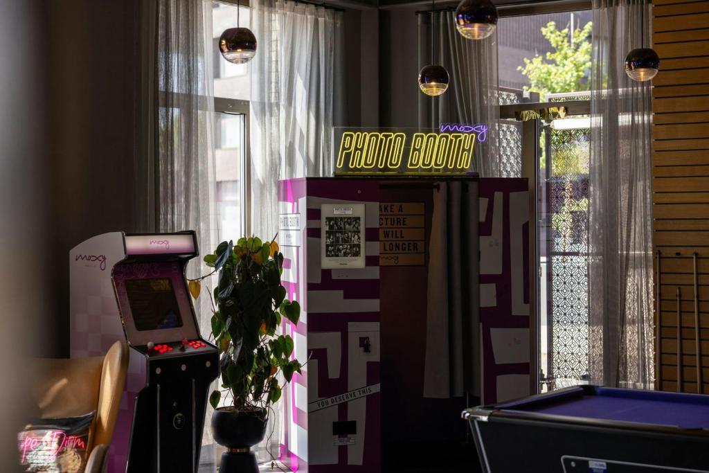 Moxy London Excel - Resim 34