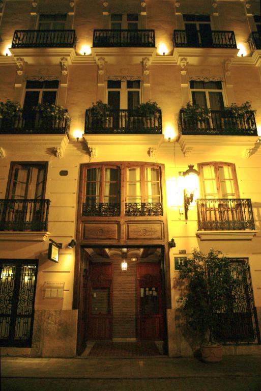 Ad Hoc Monumental 1881, Valencia – Precios actualizados 2023