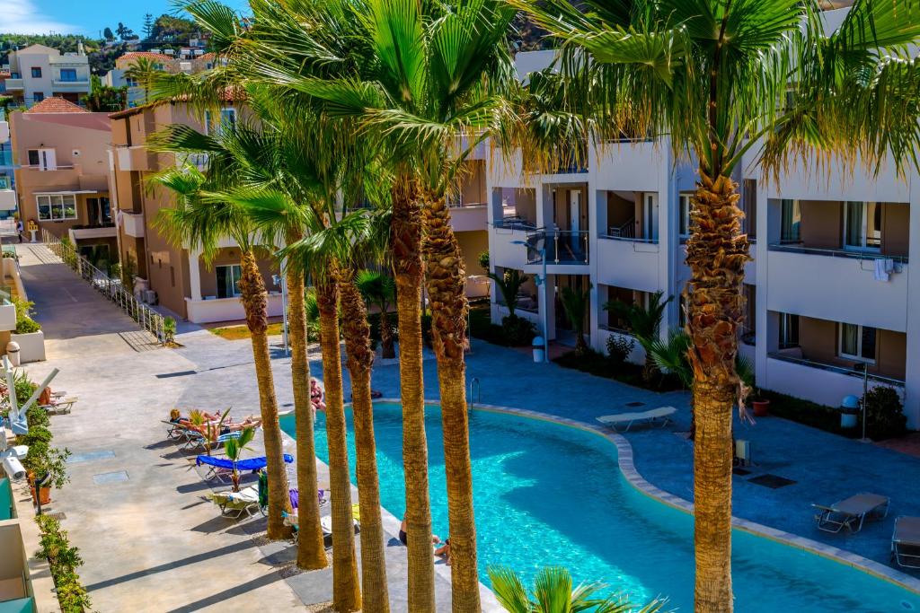 Bazén v ubytování Marika Hotel nebo v jeho okolí