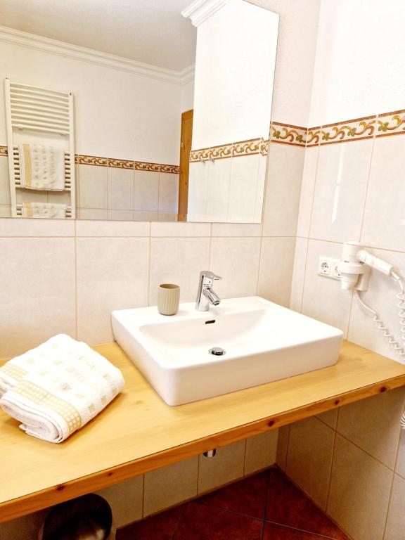 A bathroom at Appartementhaus Unterkofler
