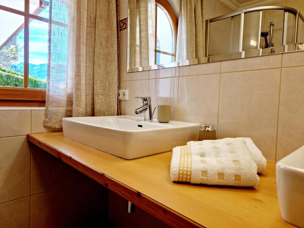 A bathroom at Appartementhaus Unterkofler