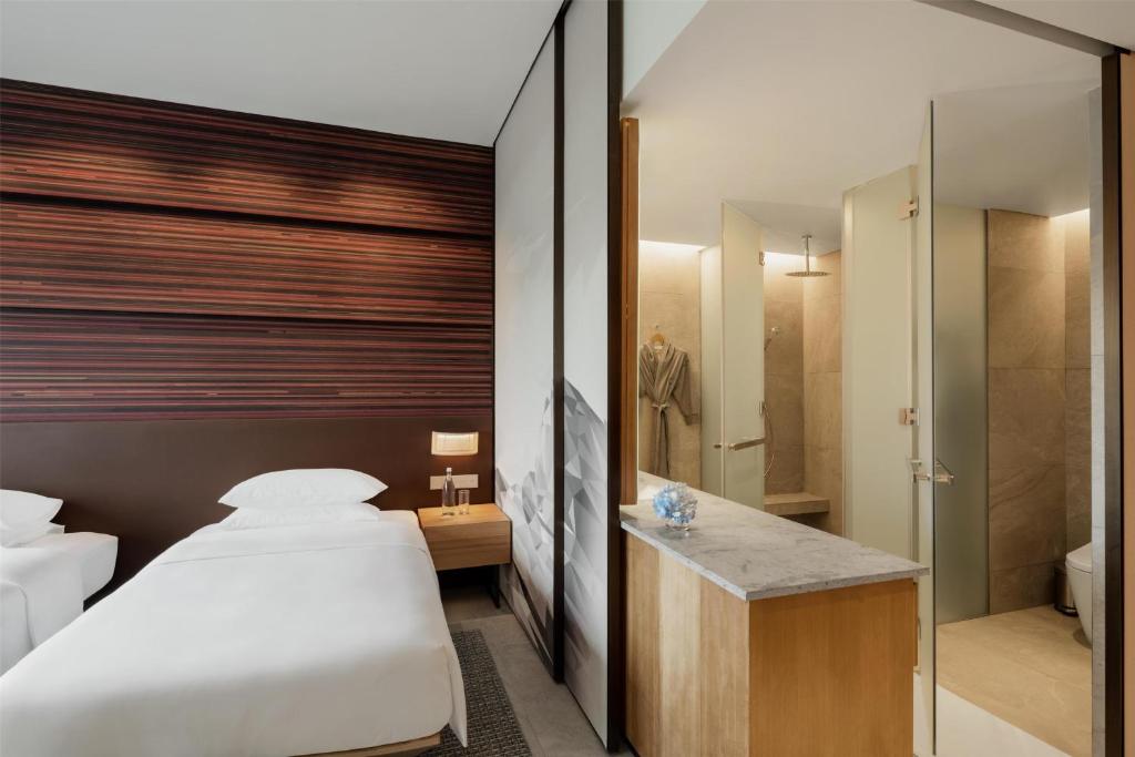 Koupelna v ubytování Hyatt Centric Kota Kinabalu