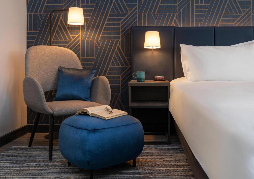 Postel nebo postele na pokoji v ubytování Hyatt Place Leeds