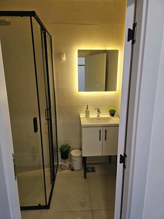 Koupelna v ubytování La Vida Apartments