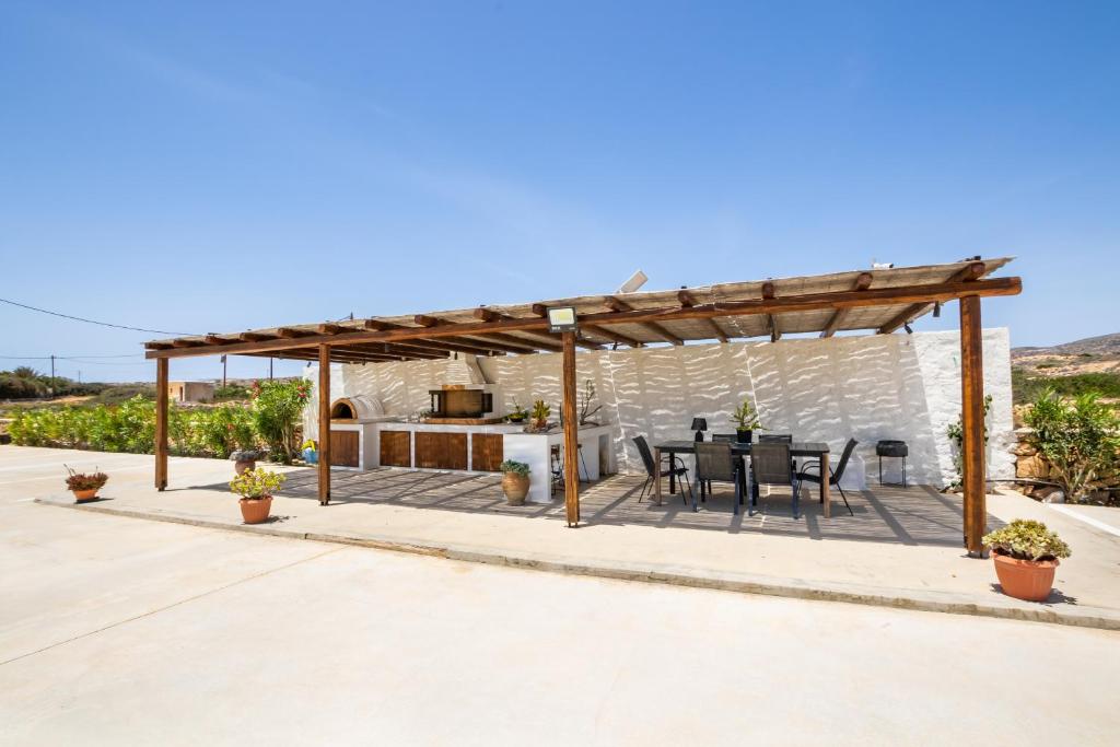 Fotografie z fotogalerie ubytování Cato Agro 3, Seafront Villa with Private Pool v destinaci Karpathos