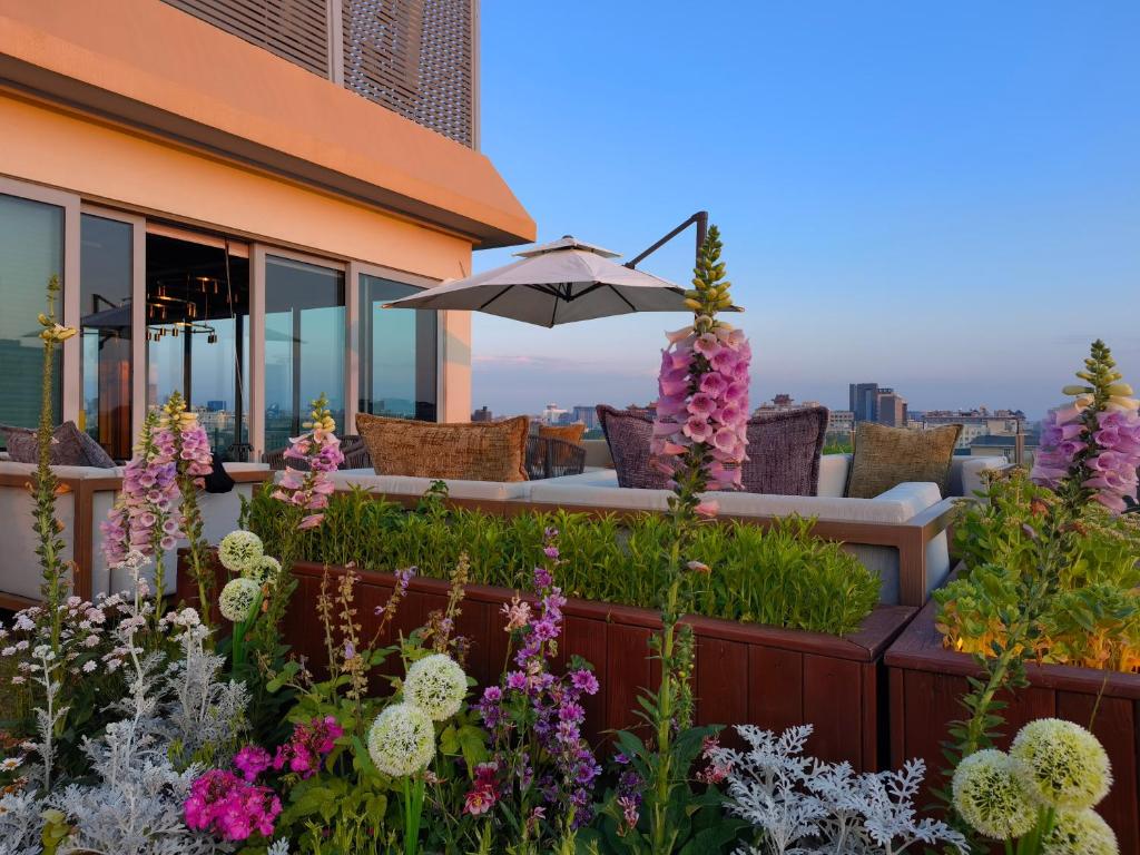 Zahrada ubytování The Purple Horse Hotel 北京紫龙花园酒店 - Beijing Sky Garden Boutique Hotel & Rooftop Infinity Mini Pool & near Forbidden City & Wangfujing & Tiananmen & Nanluoguxiang & Lama Temple
