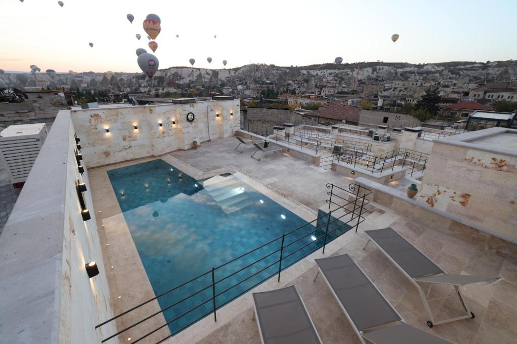 Bazén v ubytování Mare Cappadocia nebo v jeho okolí