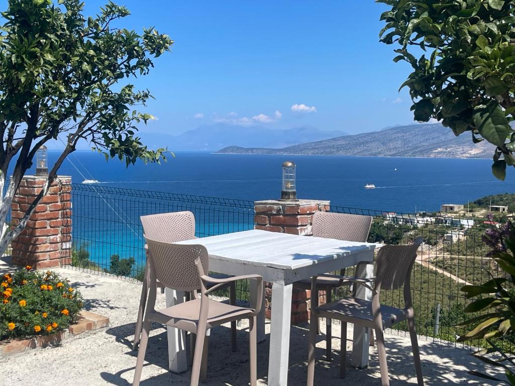 Emiljano Seaview