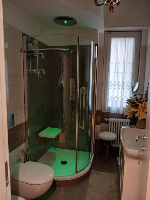 Koupelna v ubytování B&B Assereto