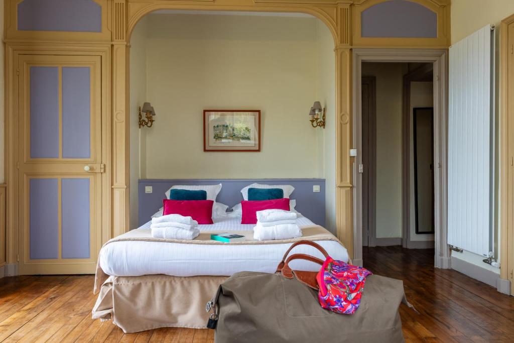 Château Hôtel Du Colombier - 10