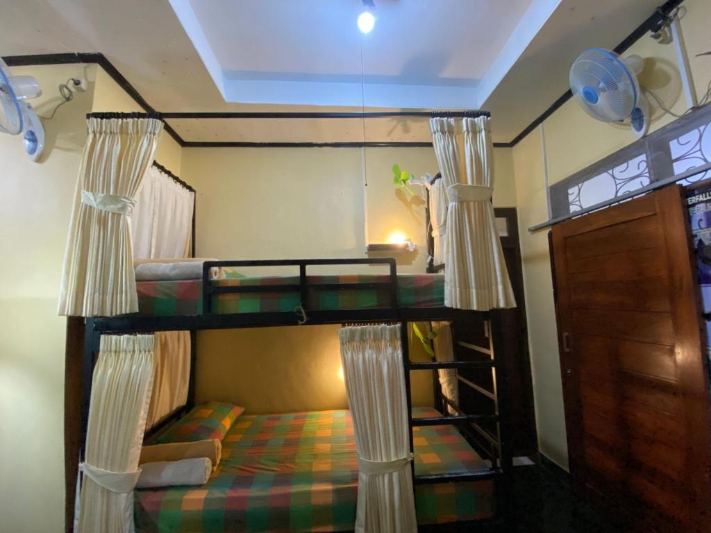 Coliving Bali SWEET HOME Kost Lengkap di Tabanan Kota - Lit Simple Dans Dortoir Mixte