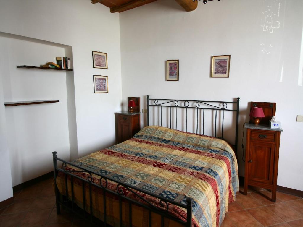 Posteľ alebo postele v izbe v ubytovaní Traditional Farmhouse in Toscana with Swimming Pool