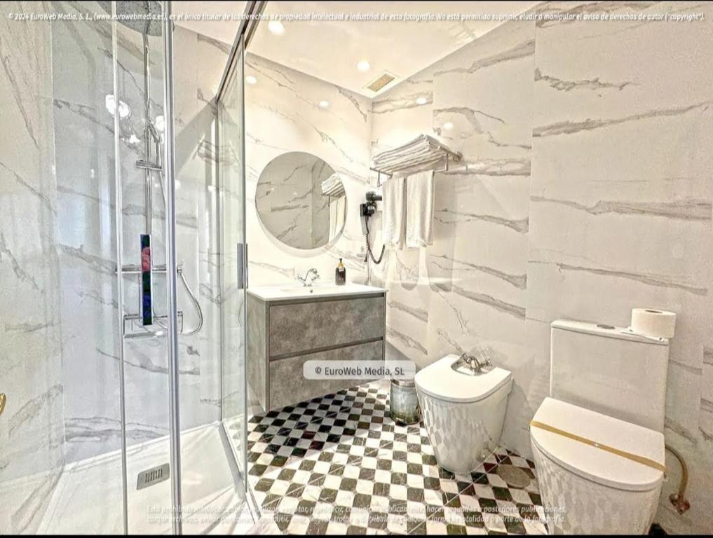 Hotel Palacio Carlos I - 11