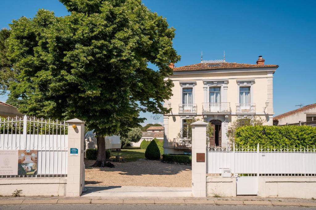 Το κτήριο όπου στεγάζεται  ο ξενώνας