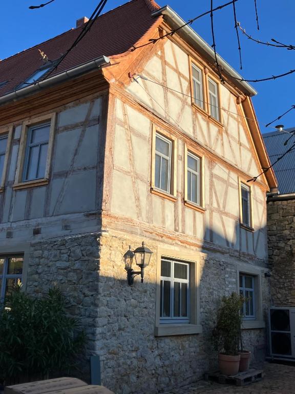 Hiestand's Gästehaus - Weingut & Hofbrennerei
