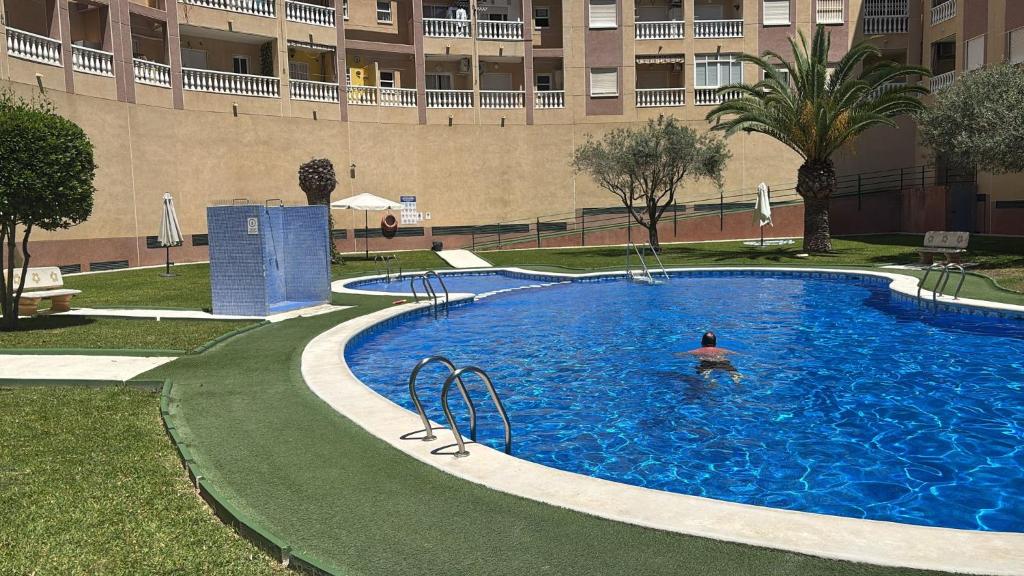 Piscina de la sau aproape de 2 chambres, Torrevieja