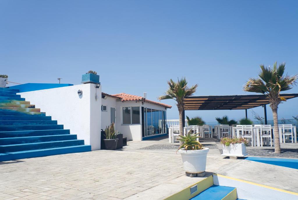Bazén v ubytování The View Hotel CV nebo v jeho okolí